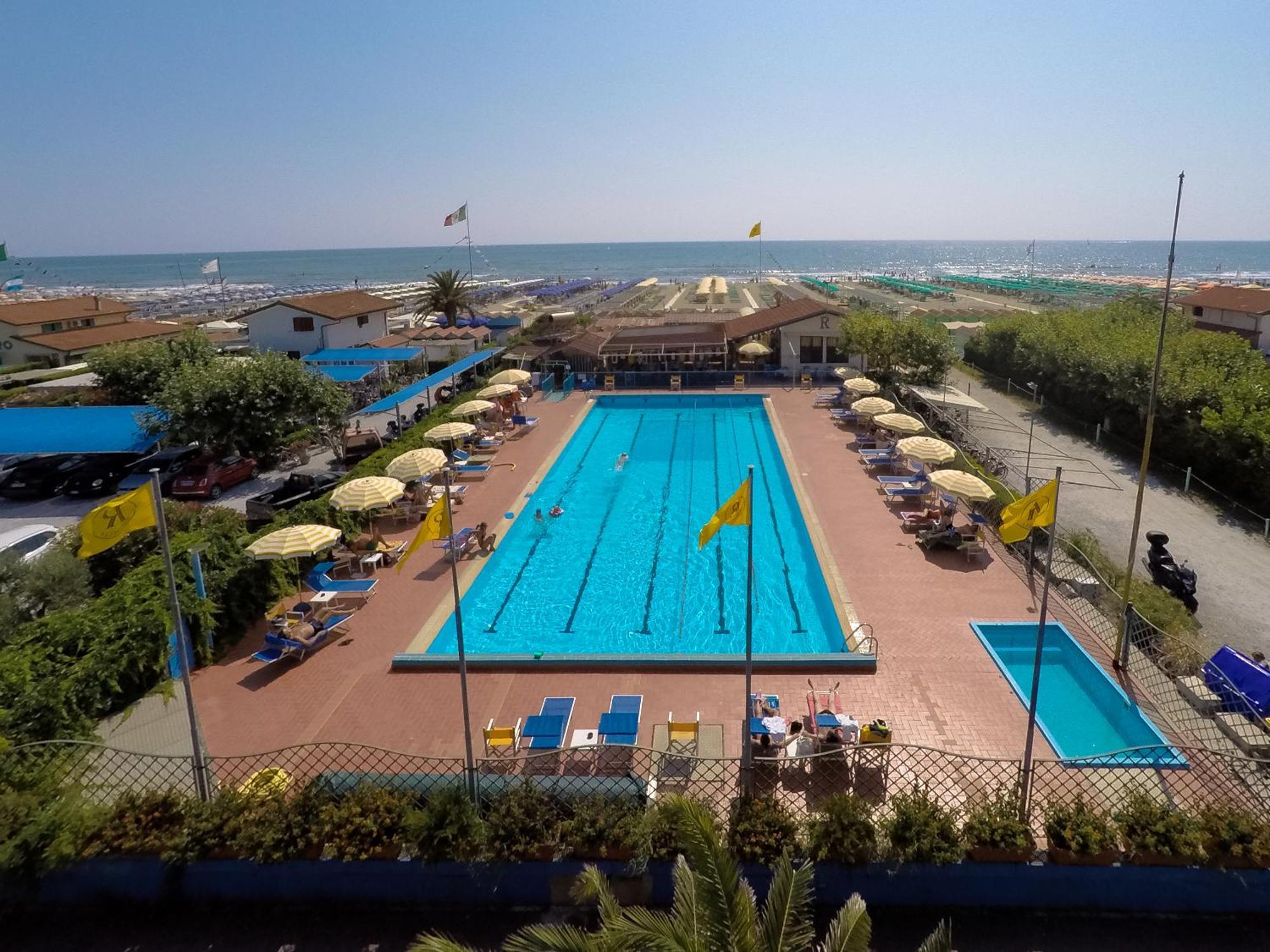 Hotel Raffaelli Villa Angela Forte dei Marmi Buitenkant foto